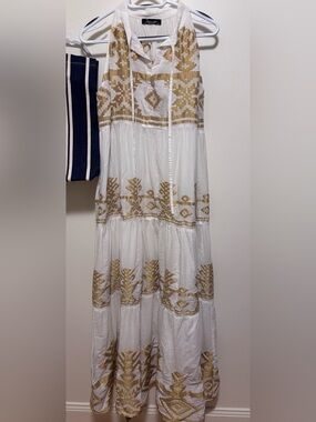 JohnP. Long maxi, ruffled Dress with unique embroidery detailing  oversized S/M